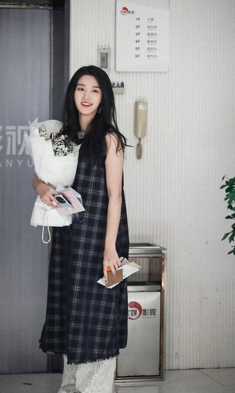 卢昱晓