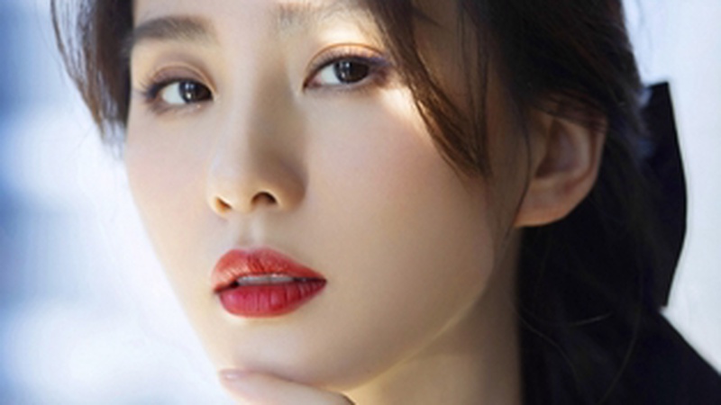 刘诗诗出任self-portrait全球品牌代言人演绎当代女性自愈美学